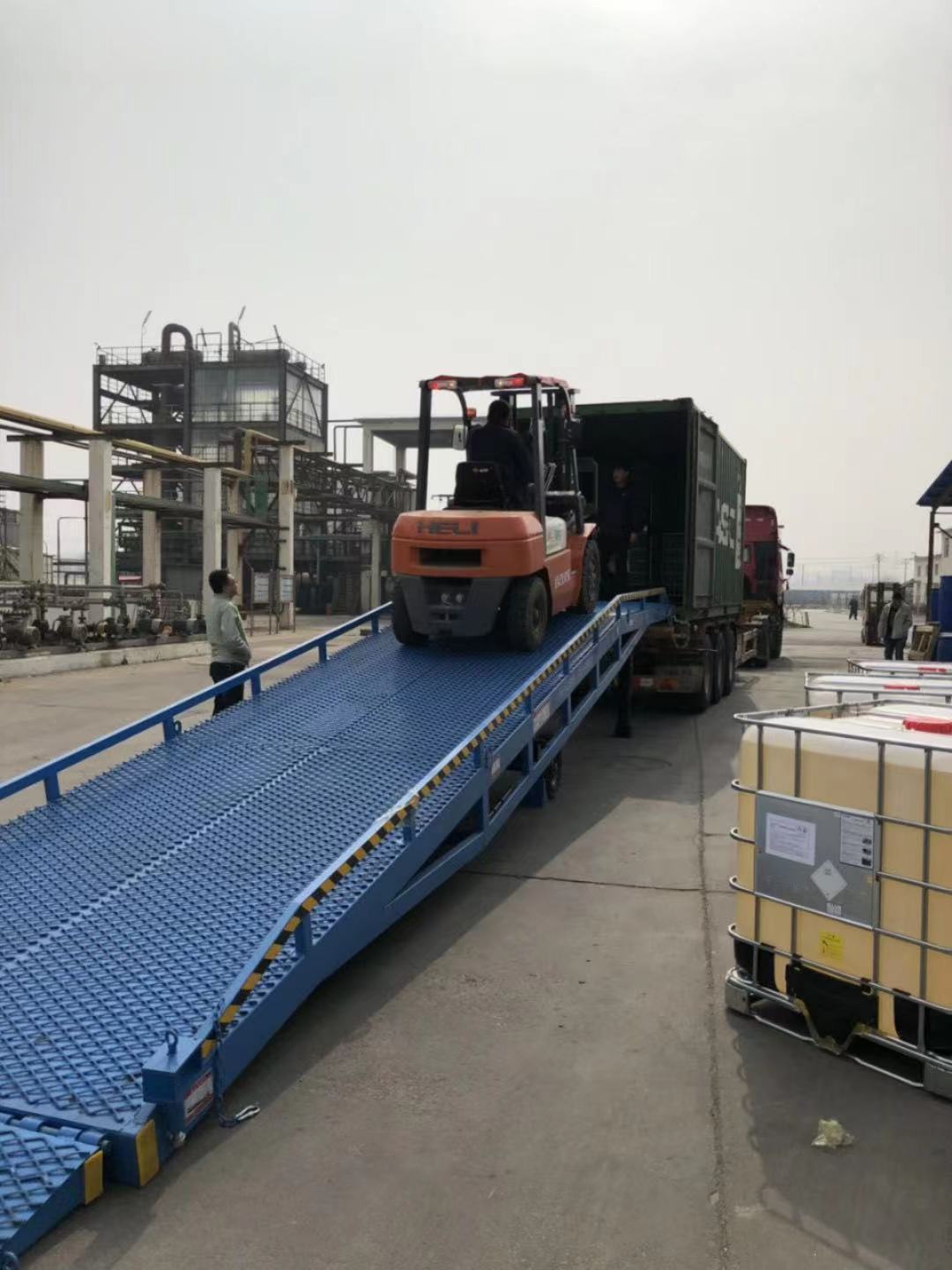 移動式登車（chē）橋
